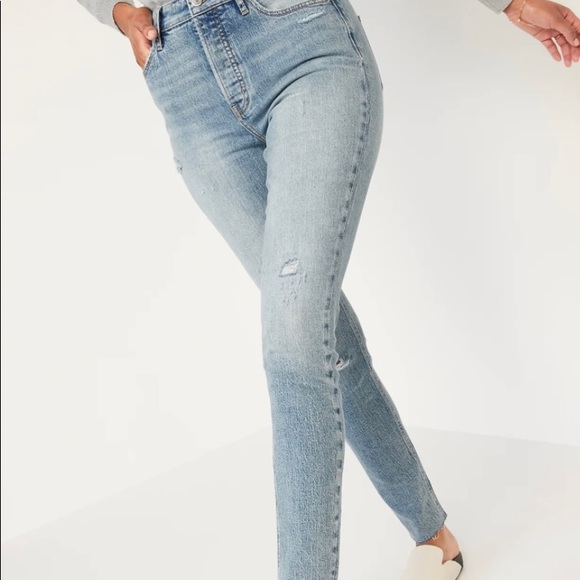 Old Navy Extra High-Waisted Button-Fly Pop Icon Cut-Off Skinny Jeans - Picture 1 of 5